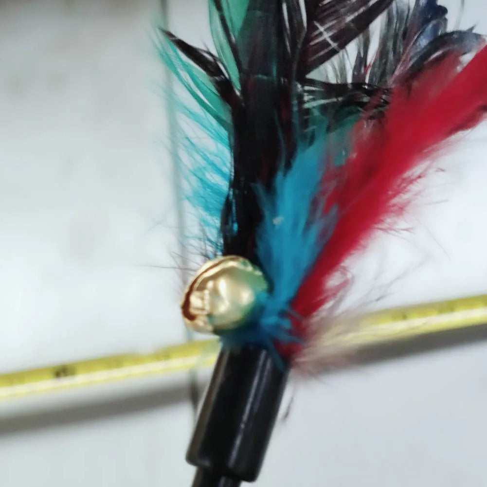 5pcs/set Interactive Funny Cat Stick Colorful Feather Chicken Feather Cat Stick Bell Exquisite Creative Novelty Pet Cat Supplies